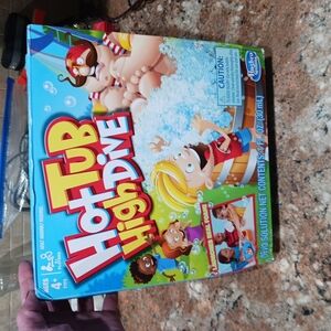 Hasbro Gaming "Hot Tub High Dive" Children, Kid's Game. New/Damaged Box.
